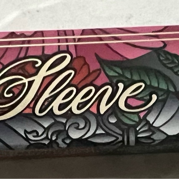 KVD Full Sleeve Mascara - Ink Black. In beautifully tattoo-inspired box. - Picture 6 of 7